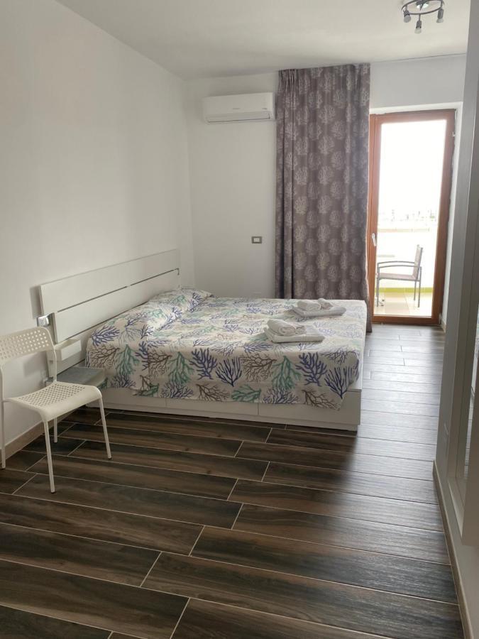 Manfredi Sea Room Vieste Exterior foto