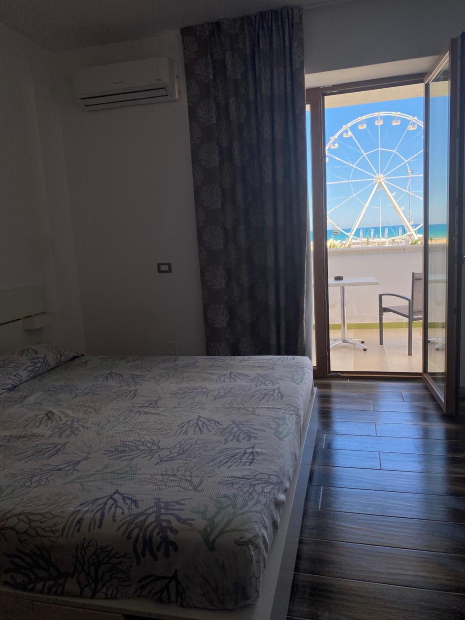 Manfredi Sea Room Vieste Exterior foto